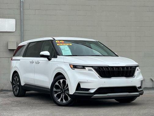 2024 Kia Carnival EX