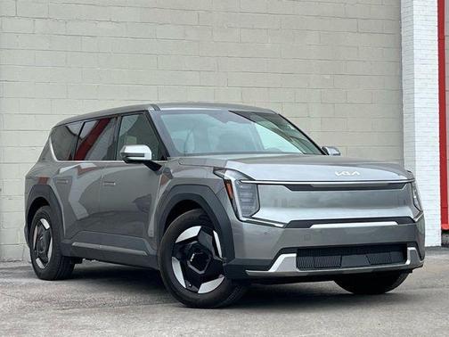 2024 Kia EV9 Light Short Range