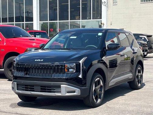 Aurora Black Pearl 2027 Kia Seltos S