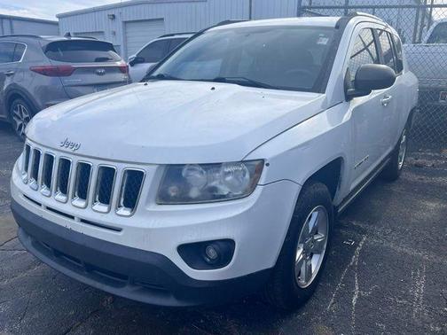 Bright White Clearcoat 2014 Jeep Compass Sport