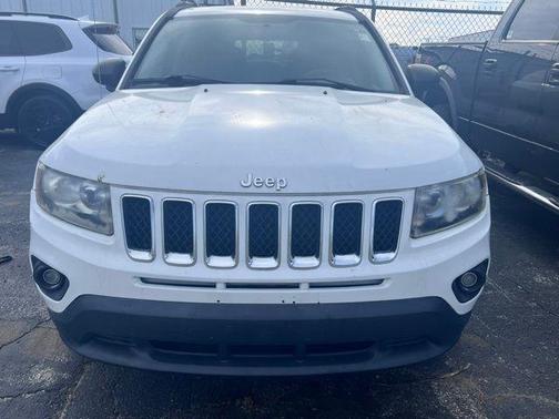 Bright White Clearcoat 2014 Jeep Compass Sport