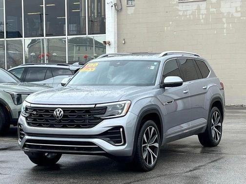 2024 Volkswagen Atlas 2.0T SEL Premium R-Line