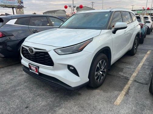 2022 Toyota Highlander XLE