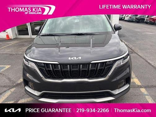 2023 Kia Carnival LX Seat Package