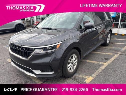2023 Kia Carnival LX Seat Package