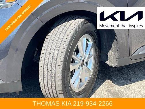 2023 Kia Carnival LX Seat Package