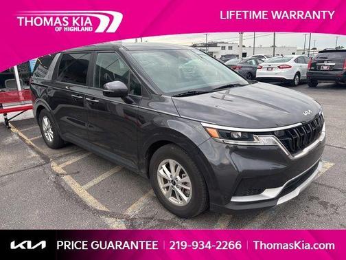 2023 Kia Carnival LX Seat Package