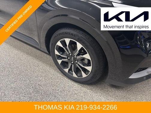 2024 Kia Carnival EX