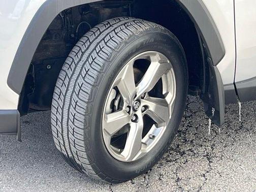 2019 Toyota RAV4 Hybrid Limited