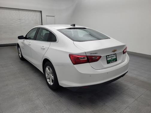 Summit White 2023 Chevrolet Malibu 1LS