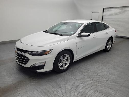 Summit White 2023 Chevrolet Malibu 1LS