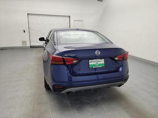 2020 Nissan Altima SR FWD