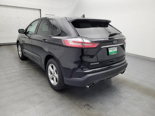 2020 Ford Edge SE