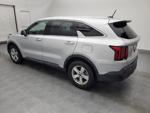 Sparkling Silver 2022 Kia Sorento LX