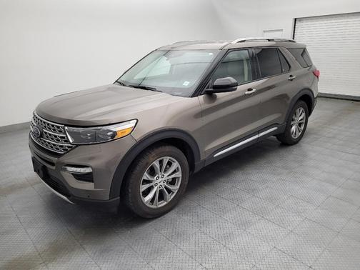 Stone Gray Metallic 2021 Ford Explorer Limited