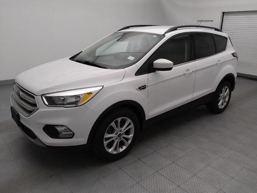 White 2018 Ford Escape SE