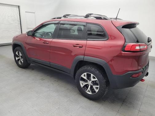 Deep Cherry Red Crystal Pearlcoat 2017 Jeep Cherokee Trailhawk
