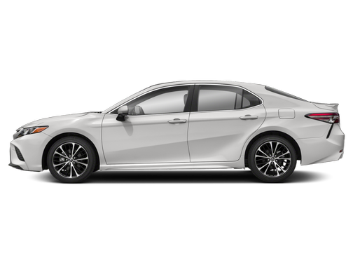 Super White 2018 Toyota Camry SE