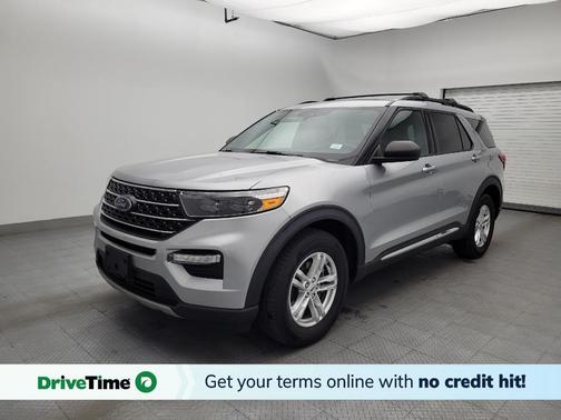 Iconic Silver Metallic 2020 Ford Explorer XLT