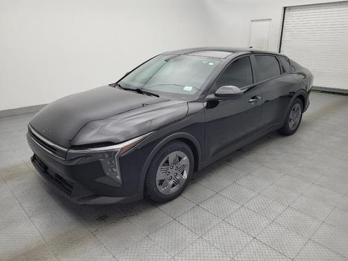 Aurora Black Pearl 2025 Kia K4 LX