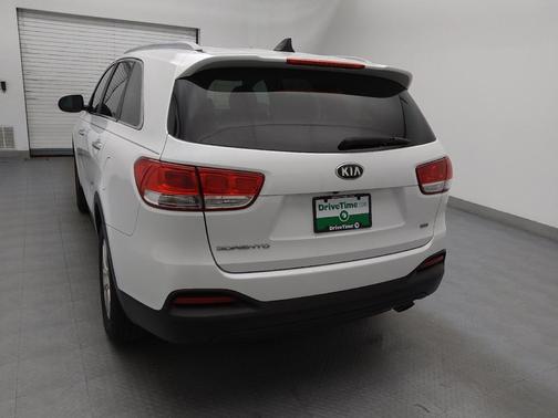 2018 Kia Sorento LX