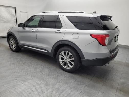 Iconic Silver Metallic 2021 Ford Explorer Limited