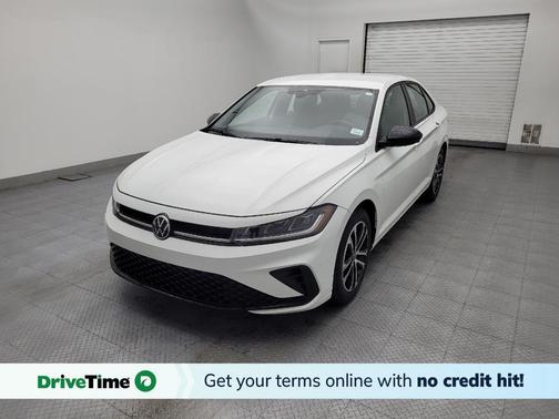 Pure White 2025 Volkswagen Jetta 1.5T Sport