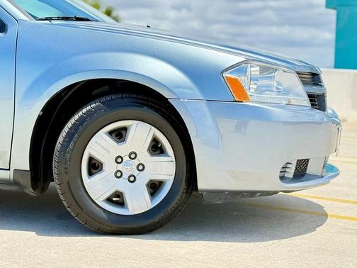 Grey 2010 Dodge Avenger SXT Sedan 4D
