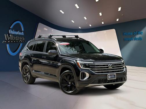 Deep Black Pearl Effect 2026 Volkswagen Atlas 2.0T SE W/TECHNOLOGY
