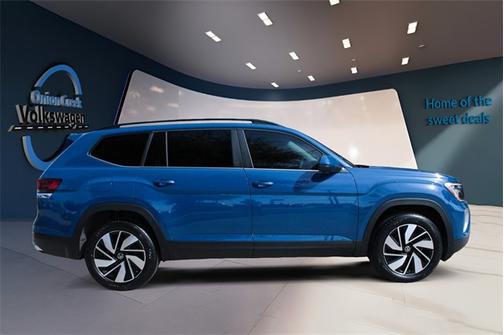 2025 Volkswagen Atlas 2.0T SE w/ Technology