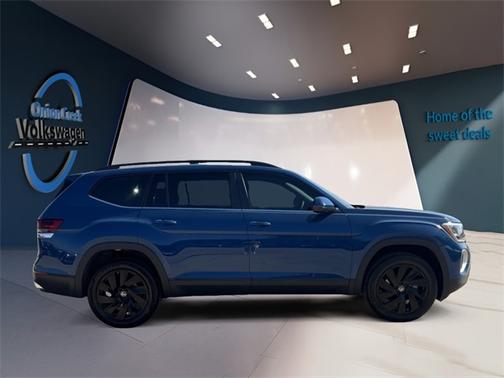 2025 Volkswagen Atlas 2.0T SE w/ Technology