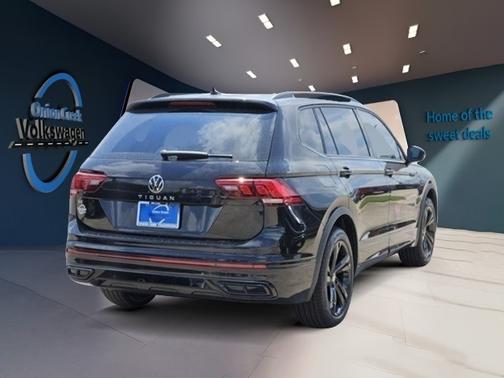 2024 Volkswagen Tiguan 2.0T SE R-Line Black