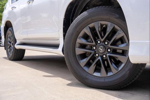 Starfire Pearl 2020 Lexus GX 460 Premium