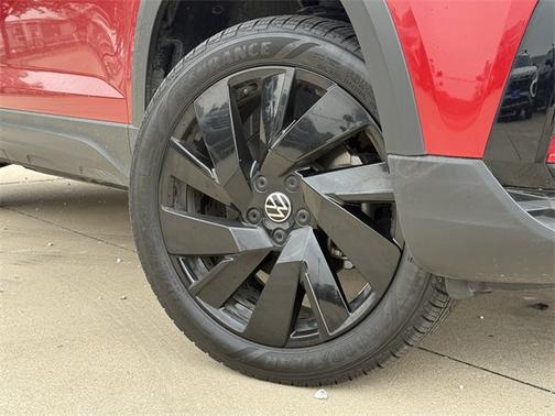 2024 Volkswagen Taos 1.5T SEL
