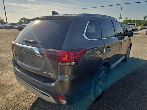 2019 Mitsubishi Outlander SE