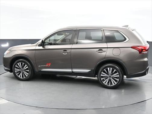 2019 Mitsubishi Outlander SE
