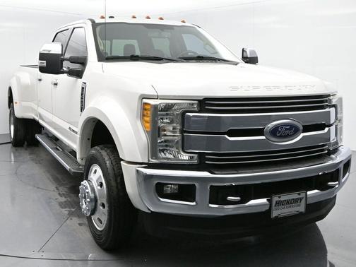 2017 Ford F-450 Lariat