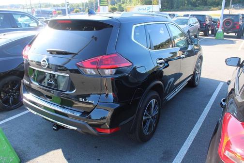 2017 Nissan Rogue SL
