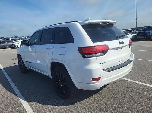 2017 Jeep Grand Cherokee Altitude