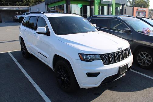 2017 Jeep Grand Cherokee Altitude