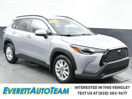 2024 Toyota Corolla Cross LE