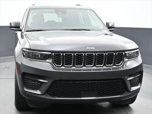 2022 Jeep Grand Cherokee Laredo