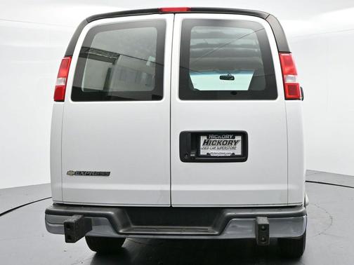 2022 Chevrolet Express 2500 RWD 2500 Regular Wheelbase WT