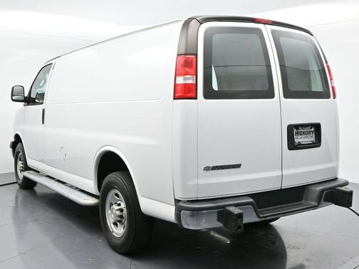 2022 Chevrolet Express 2500 RWD 2500 Regular Wheelbase WT