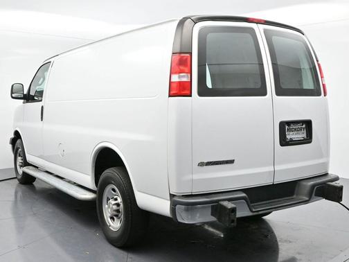 2022 Chevrolet Express 2500 RWD 2500 Regular Wheelbase WT