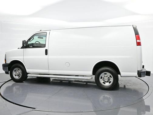 2022 Chevrolet Express 2500 RWD 2500 Regular Wheelbase WT