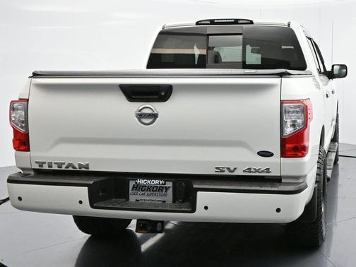 2021 Nissan Titan SV