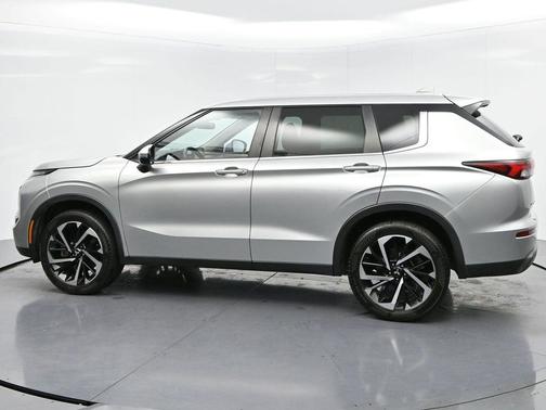 2022 Mitsubishi Outlander ES 2.5 2WD