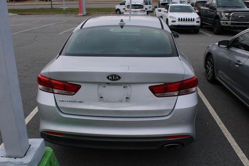 2017 Kia Optima LX