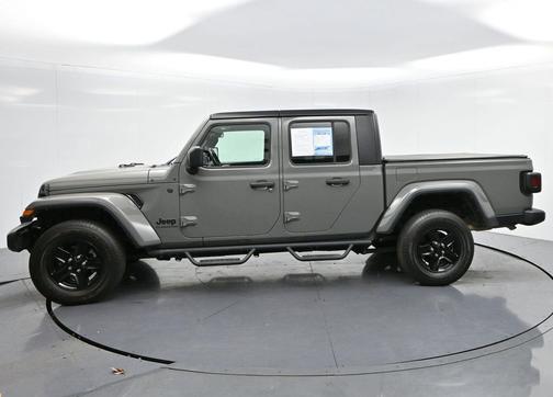 2022 Jeep Gladiator Sport S
